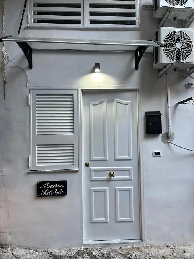 나폴리 Maison Sabale' 아파트
